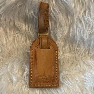 Louis Vuitton Vachetta Leather Luggage Tag in Tan